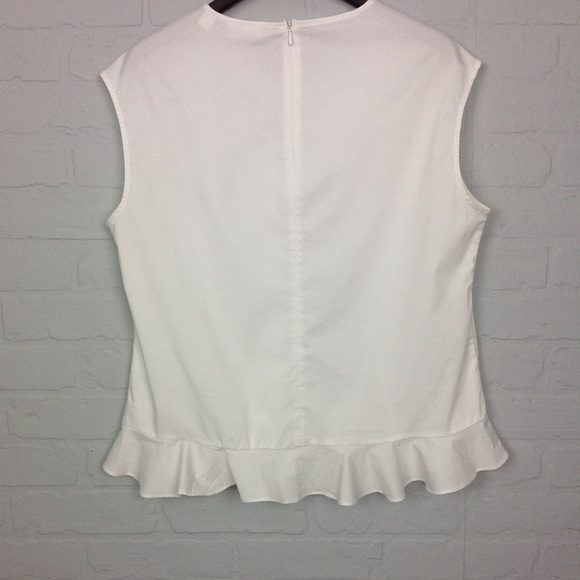 ⭐️40% Off⭐️ NY&Co White Ruffle Hem Sleeveless Shirt - Picture 2 of 4